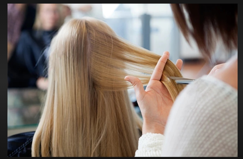 Women's Wash and Haircut